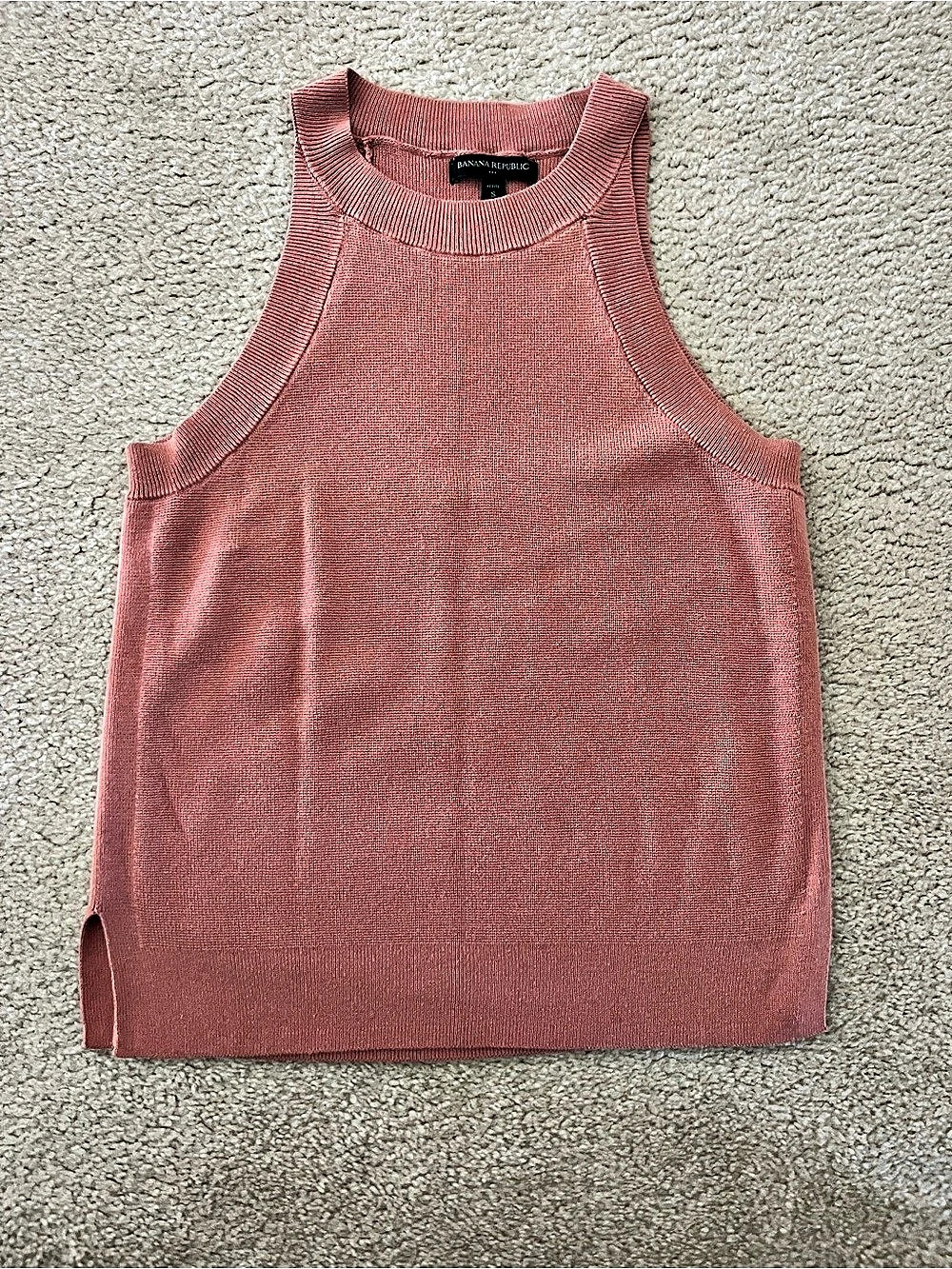 Banana Republic Ribbed Tank Top in Coral Size Petite Small Like New